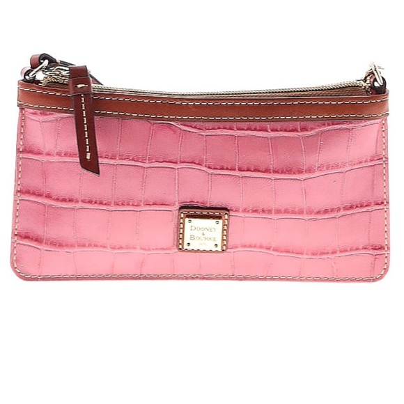 EUC Dooney & Bourke Pink Croc Embossed Slim Wristlet Clutch Purse - Picture 3 of 16